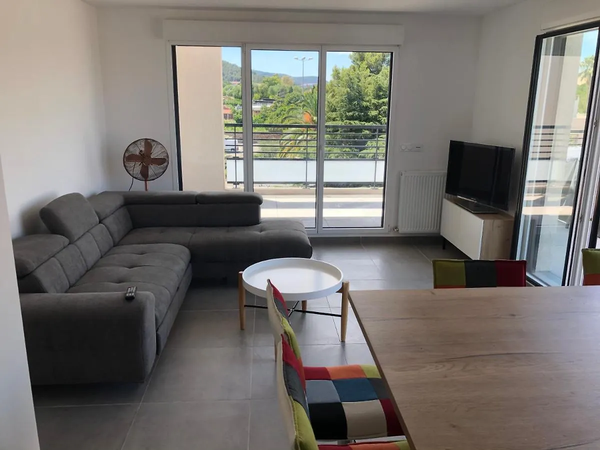 Appartement T3 Neuf Sur Les Toits Avec Terrasse location